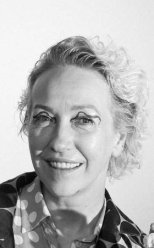 Янина Романова